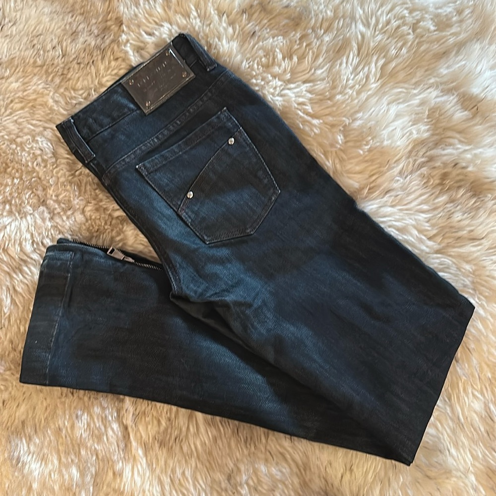 Dolce beautiful denim low rise